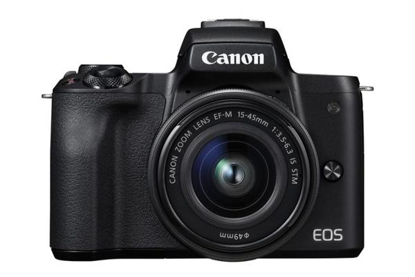 11 Canon EOS M50 komplet